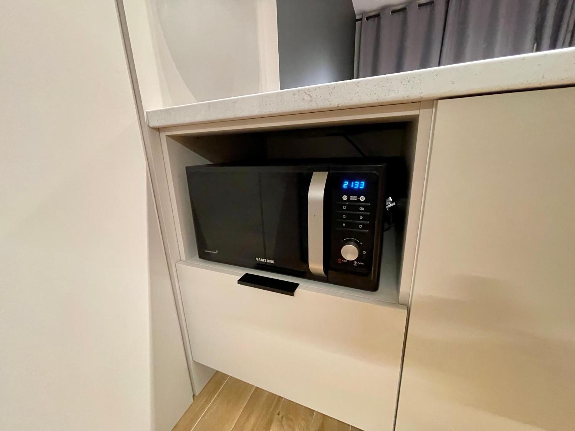 Апартаменты Time&House Pileckiego Przy Centrum Onkologi I Klinice Novum Apartament Na Wylacznosc Pokoj,Sypialnia,Lozko, Lazienka,Kuchnia Варшава Экстерьер фото